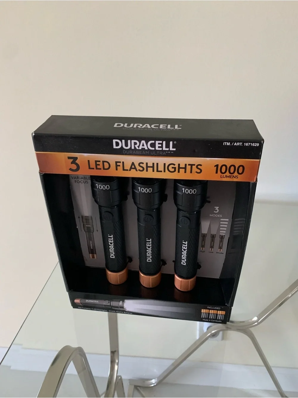 Duracell 3-Pack 1000 Lumen LED Flashlights  NIB batteries included